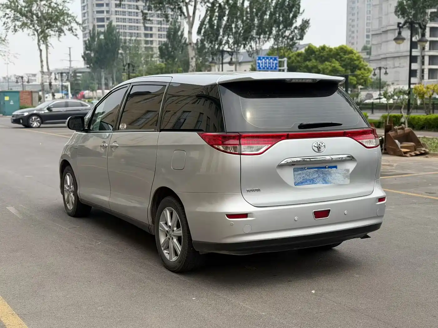 Toyota Previa 2012 2.4L 7-Seater Luxury Edition фото 9