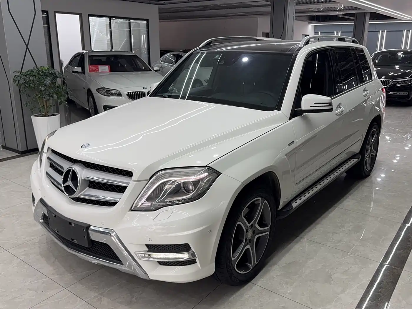 Mercedes-Benz GLK-Class 2015 GLK 300 4MATIC Fashion Ultimate Edition фото 3