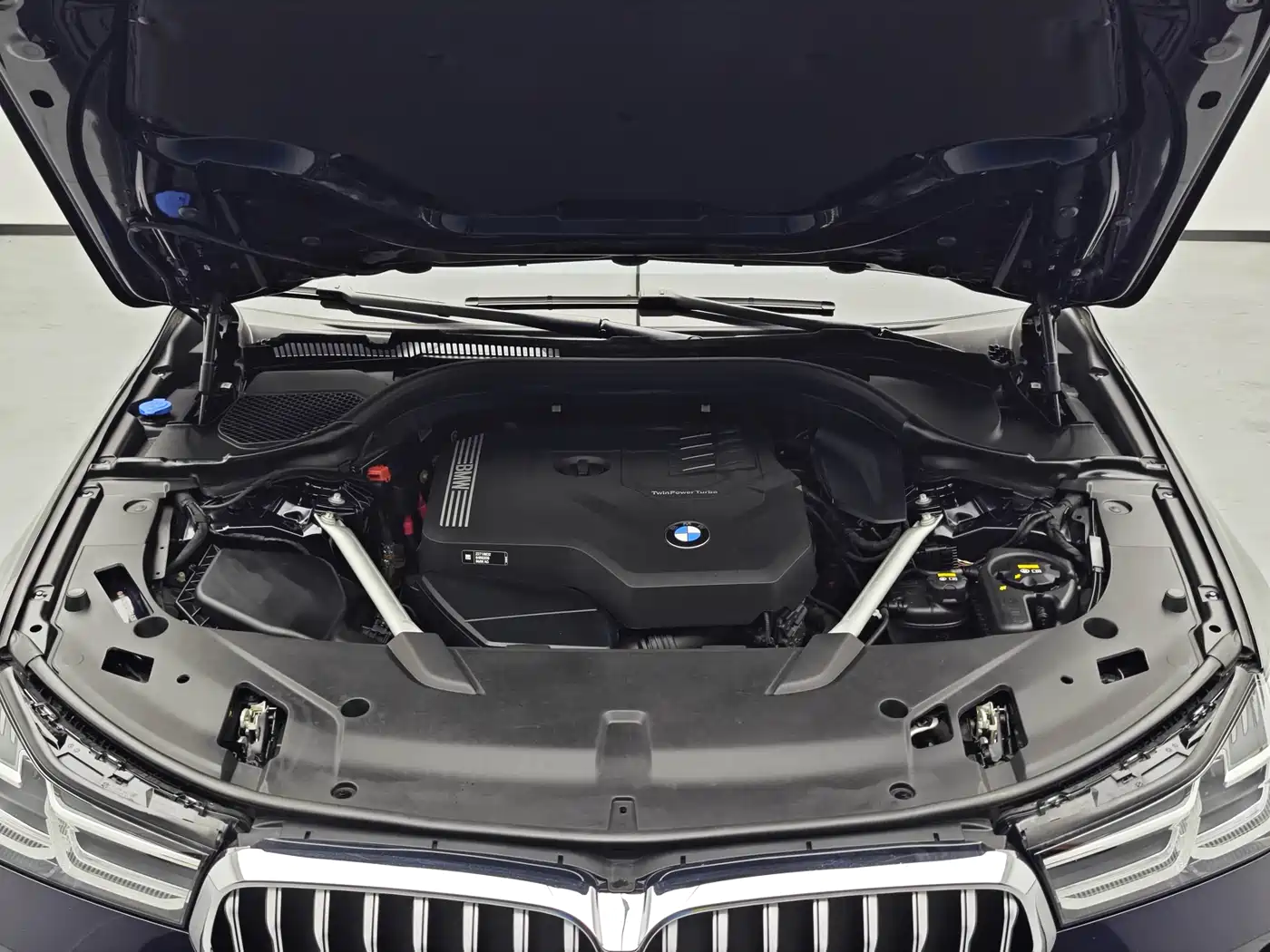 BMW 6 Series GT 2022 Model 630i M Sport Grand Tourer Edition фото 10