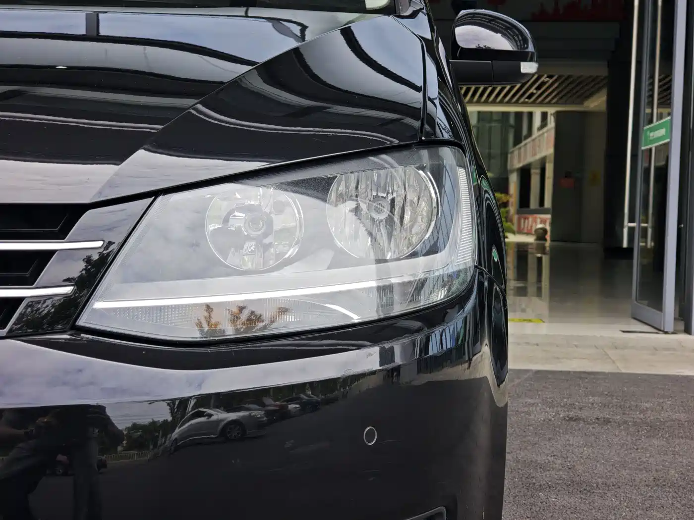 Volkswagen Sharan 2015 1.8TSI Comfort фото 19