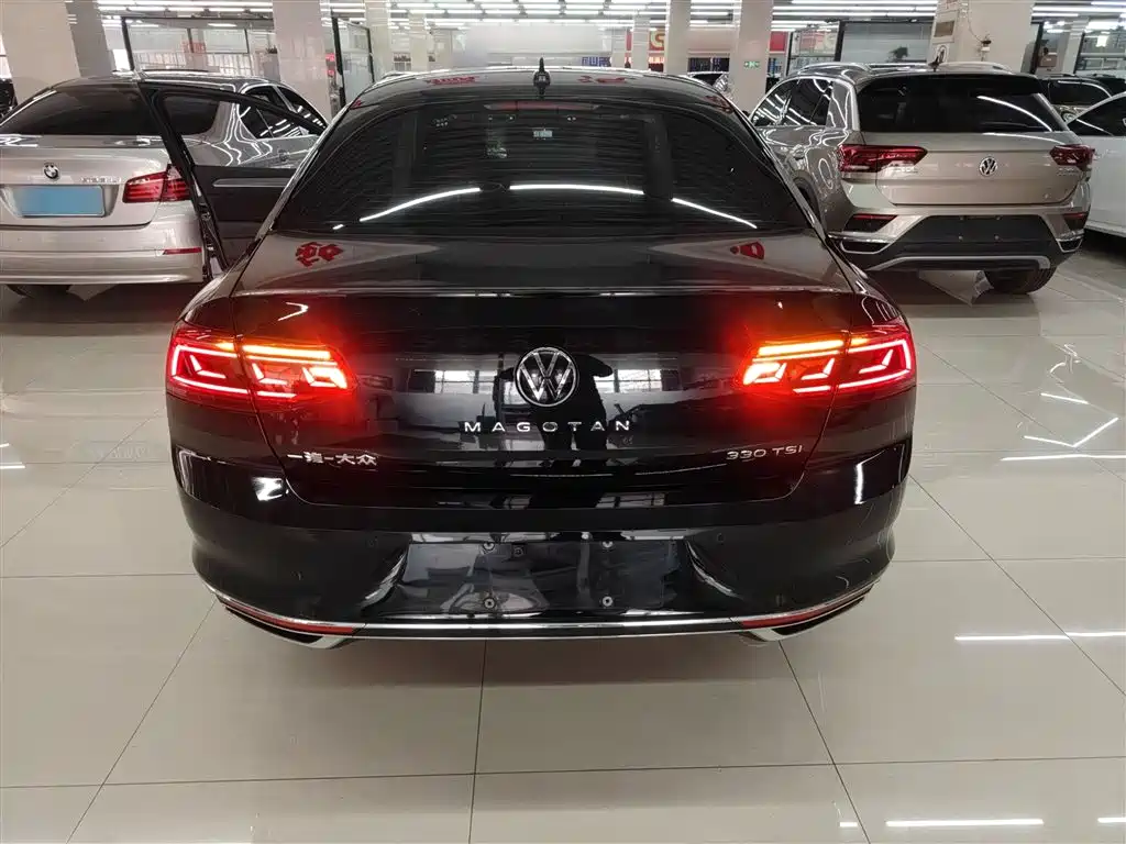 Volkswagen Magotan 2020 330TSI DSG Leading фото 4