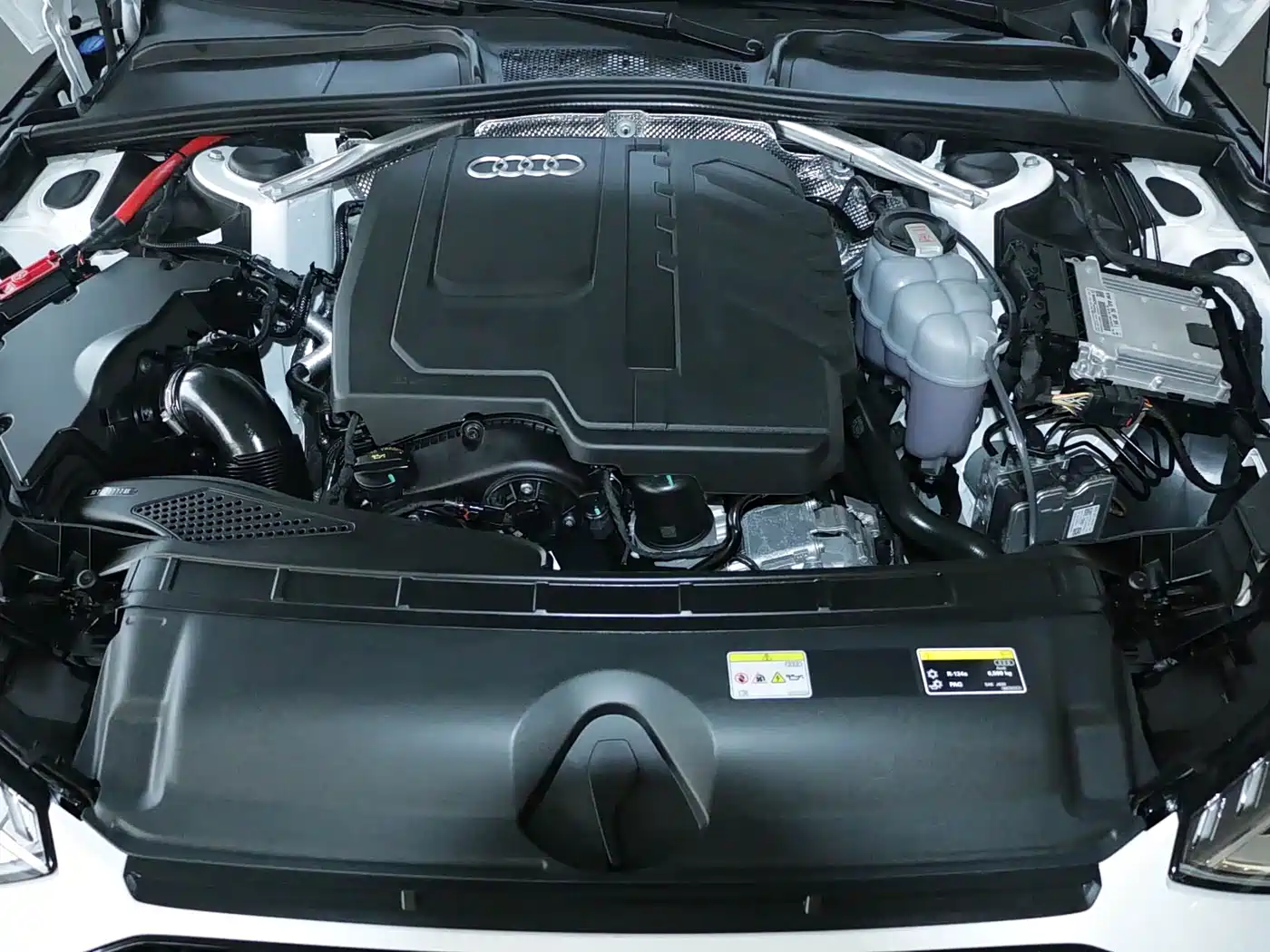 Audi A4L 2024 40 TFSI Luxury Dynamic фото 9