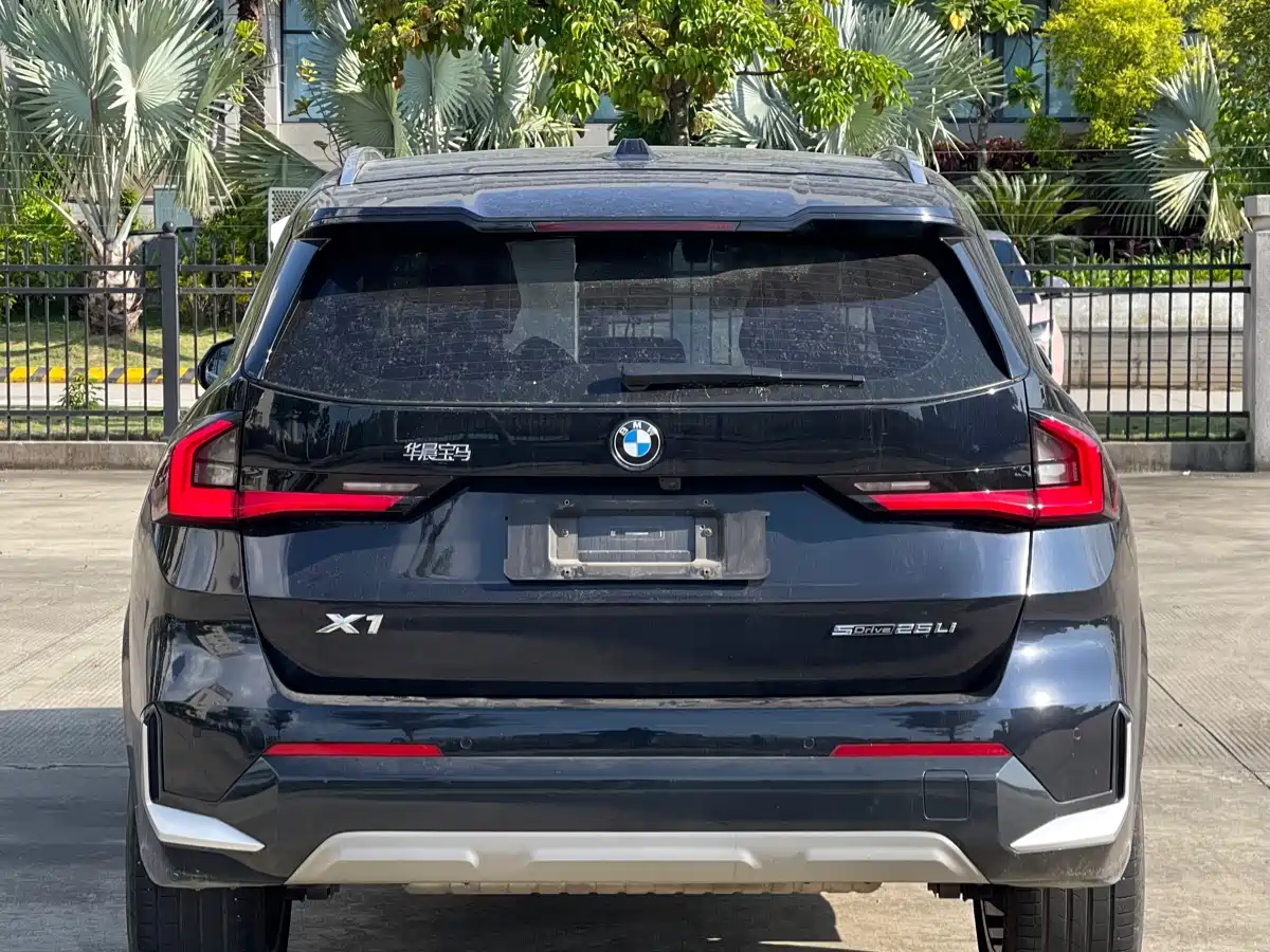 BMW X1 2023 sDrive25Li X Design Package фото 8