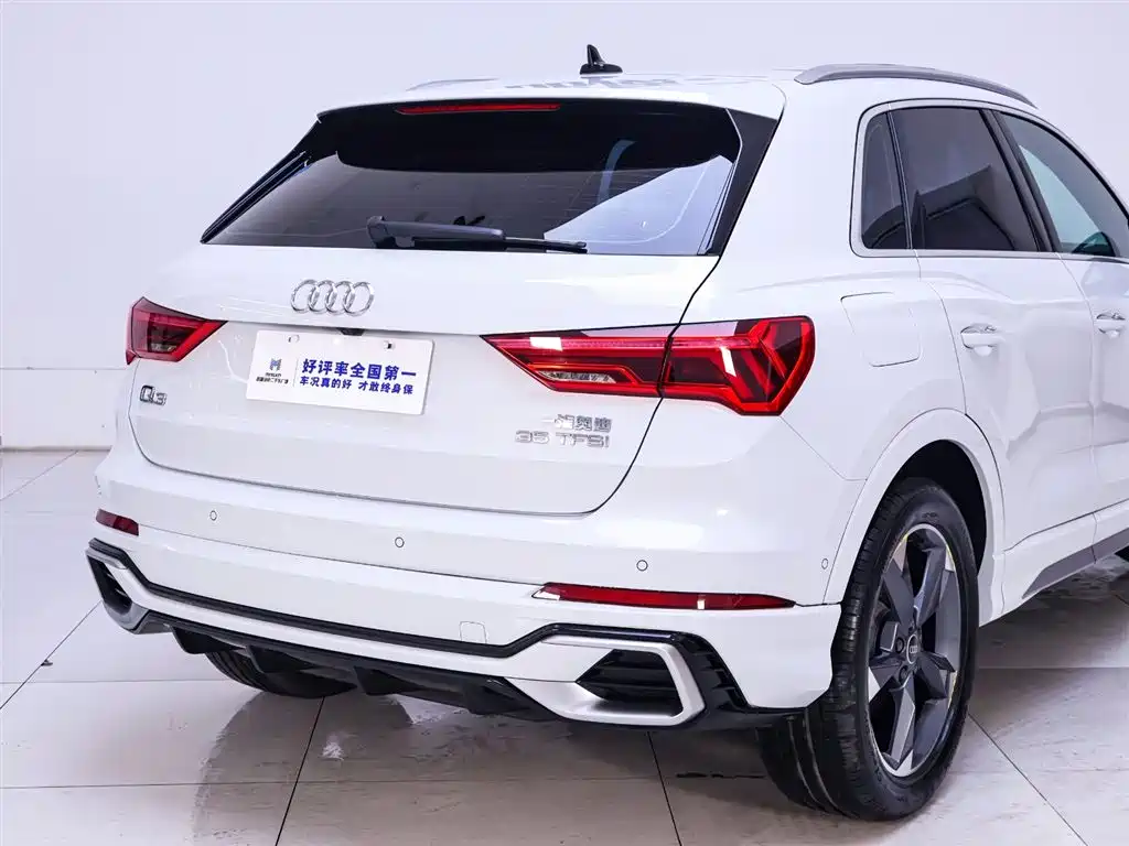Audi Q3 2024 35 TFSI Fashion Sport фото 8