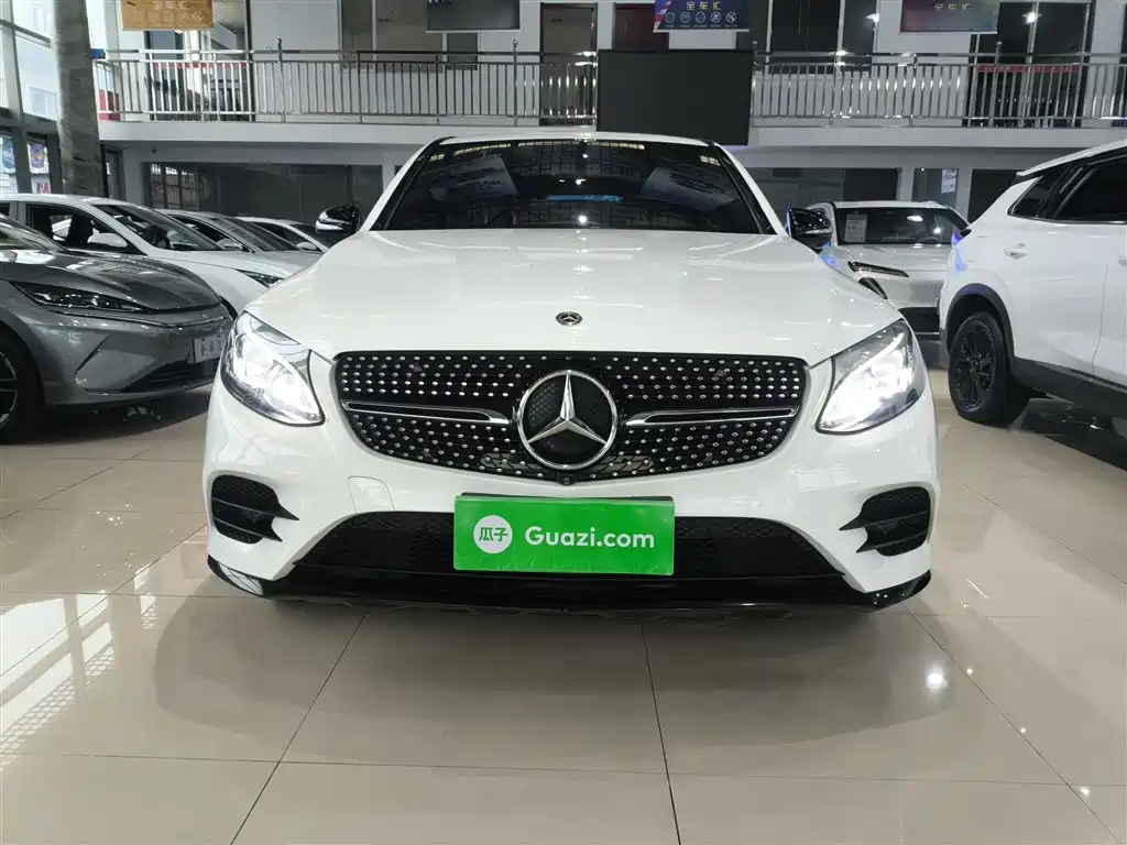 Mercedes-Benz GLC Coupe 2019 Facelift GLC 200 4MATIC Coupe SUV фото 3