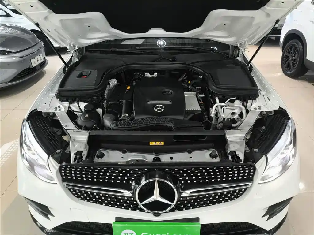 Mercedes-Benz GLC Coupe 2019 Facelift GLC 200 4MATIC Coupe SUV фото 16