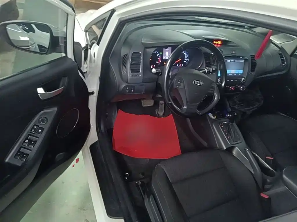 Kia K3 2015 1.6L Automatic GLS фото 16