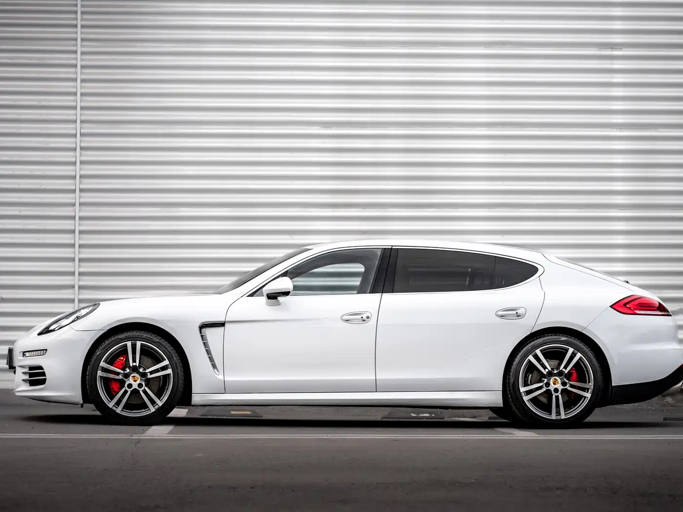 Porsche Panamera 2014 Panamera 4 Executive 3.0T фото 3