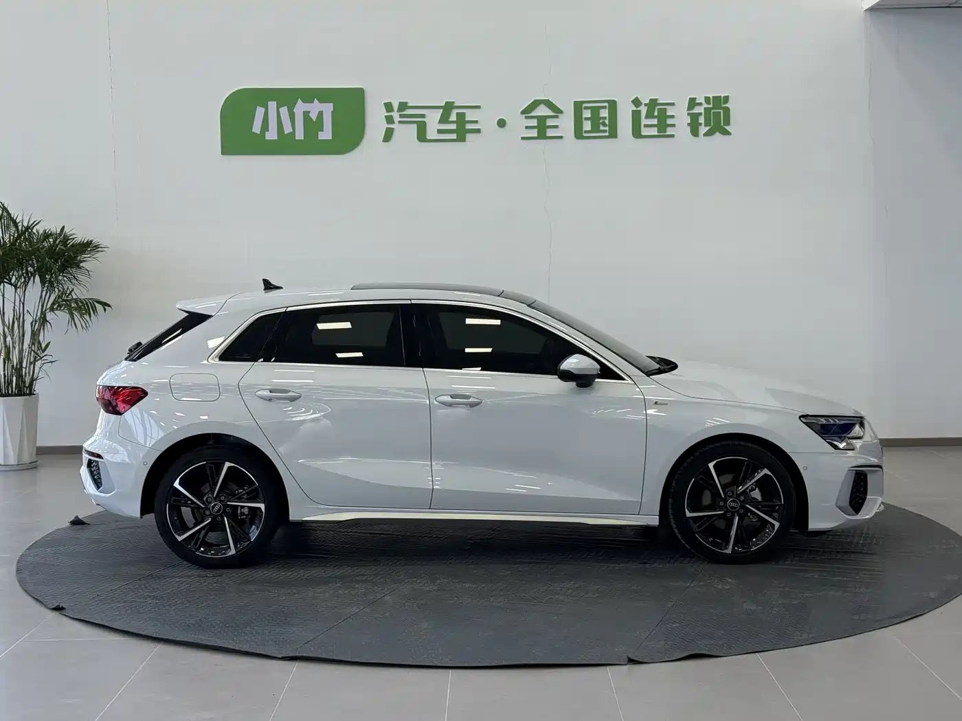 Audi A3 2023 Facelift Sportback 35 TFSI Fashion Sport фото 8