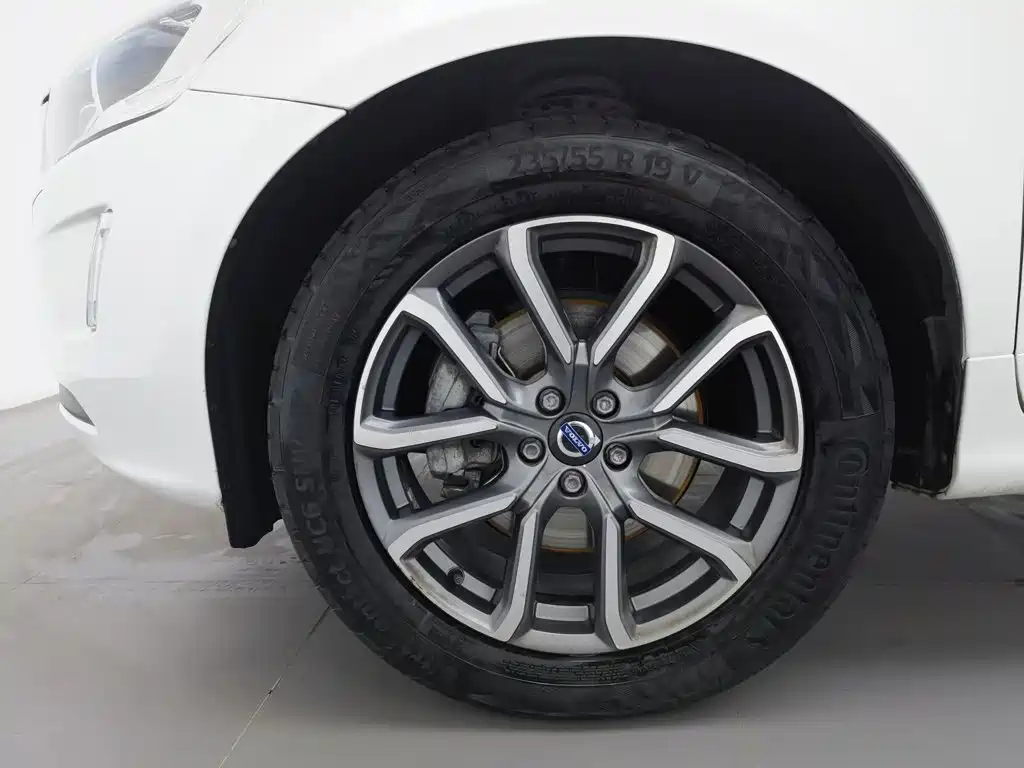 Photo 17 - Volvo XC60