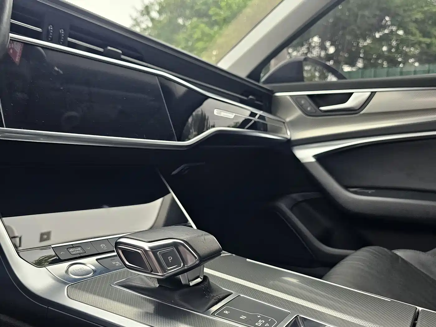 Audi A6L 2020 40 TFSI Luxury Elegance фото 8