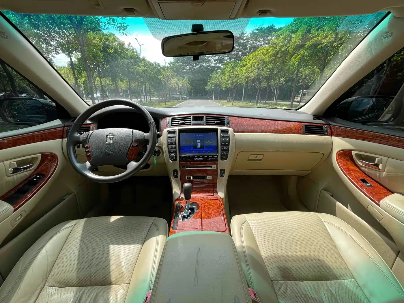 Toyota Crown 2009 2.5L Royal Special Navigation Edition фото 16
