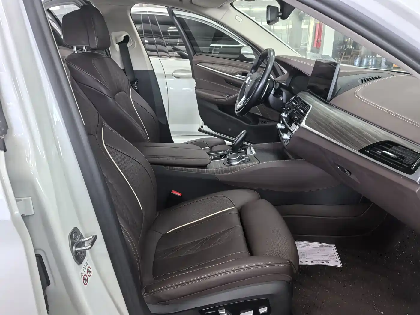 Фото 22 - BMW 5 Series