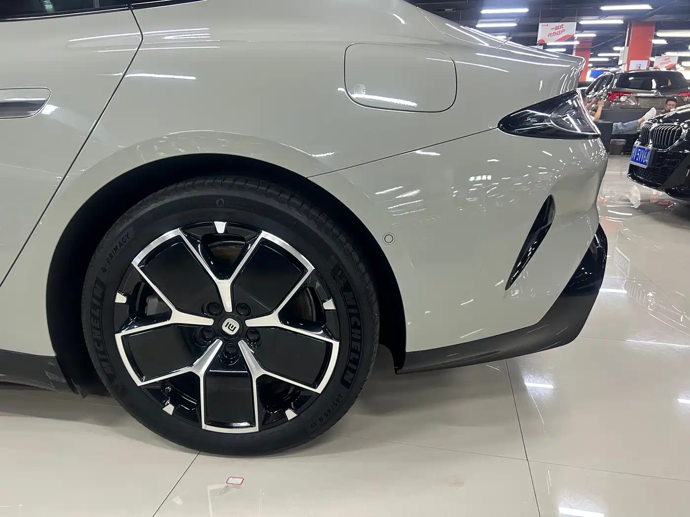 Xiaomi Auto Xiaomi SU7 2024 RWD Standard Founder's Edition фото 22