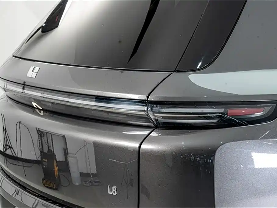 Li Auto Li L8 2024 Model Ultra фото 8