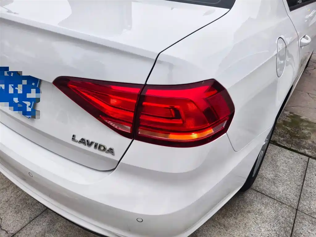 VOLKSWAGEN LAVIDA