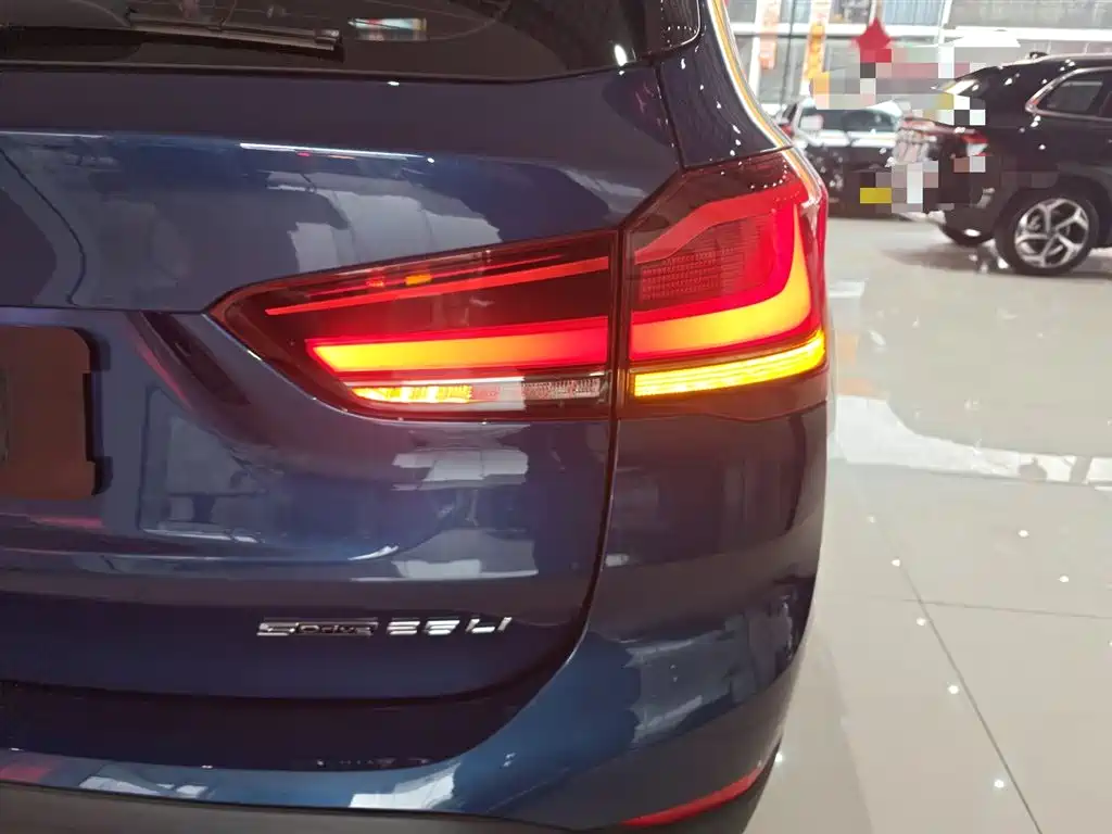 BMW X1 2021 sDrive25Li Leading фото 24