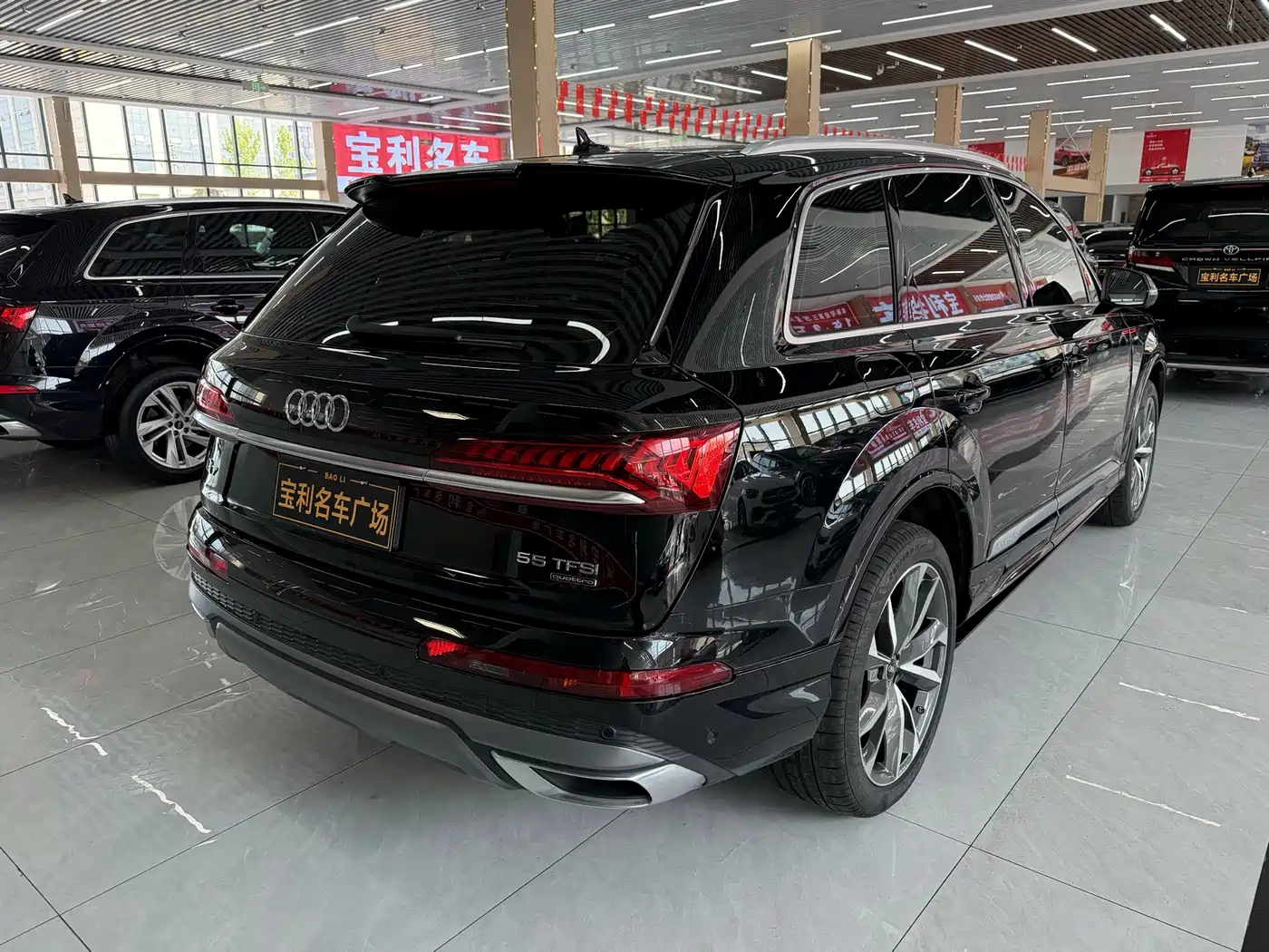 AUDI Q7