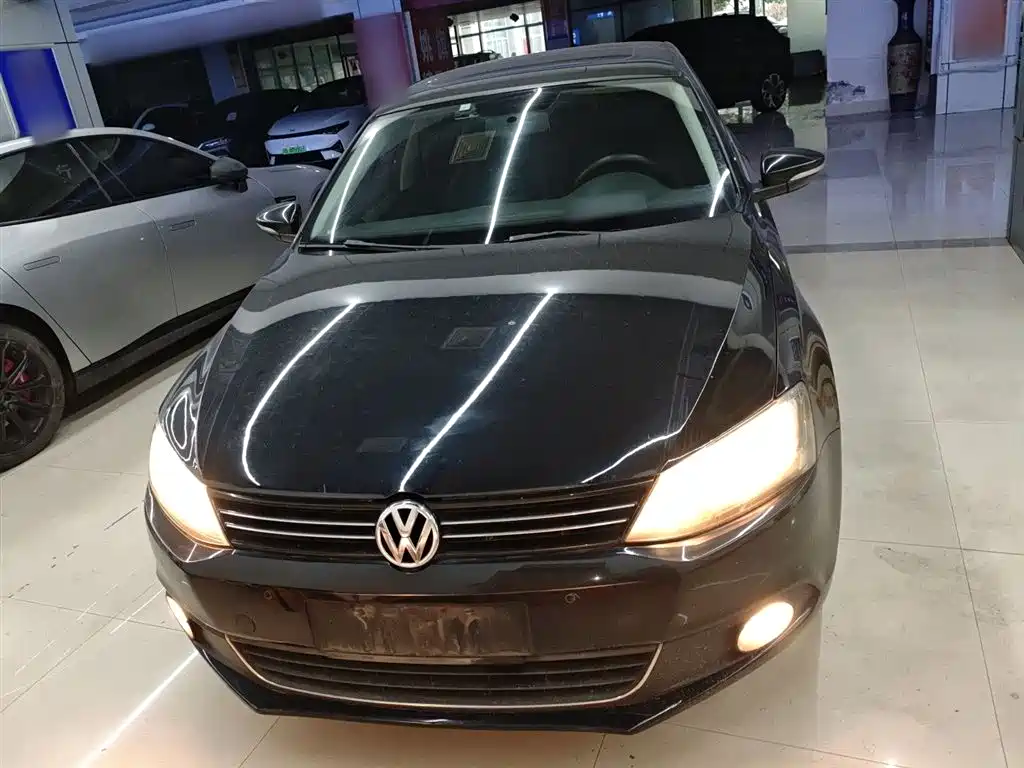 Volkswagen Sagitar 2014 Facelift 1.4TSI Automatic Luxury фото 3