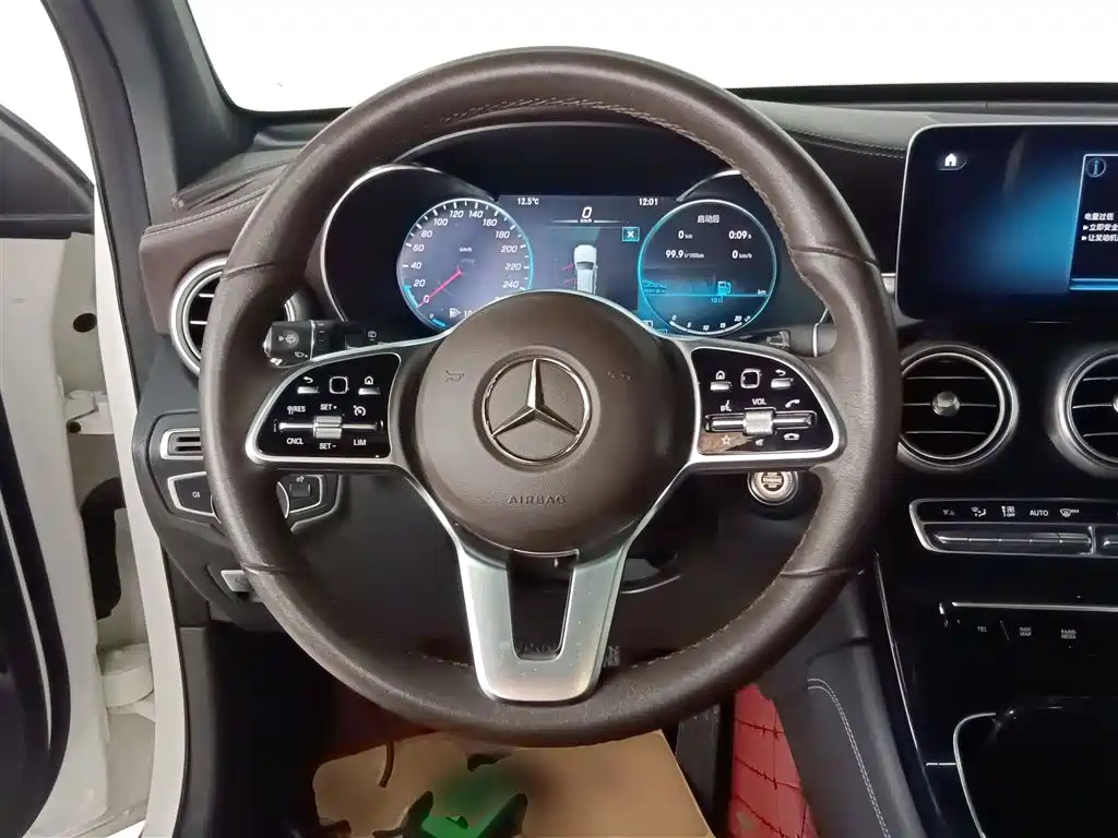 Mercedes-Benz GLC 2021 GLC 260 L 4MATIC Sporty фото 11