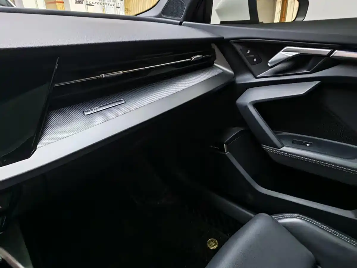 Audi A3 2022 A3L Limousine 35 TFSI Style Elegance фото 16