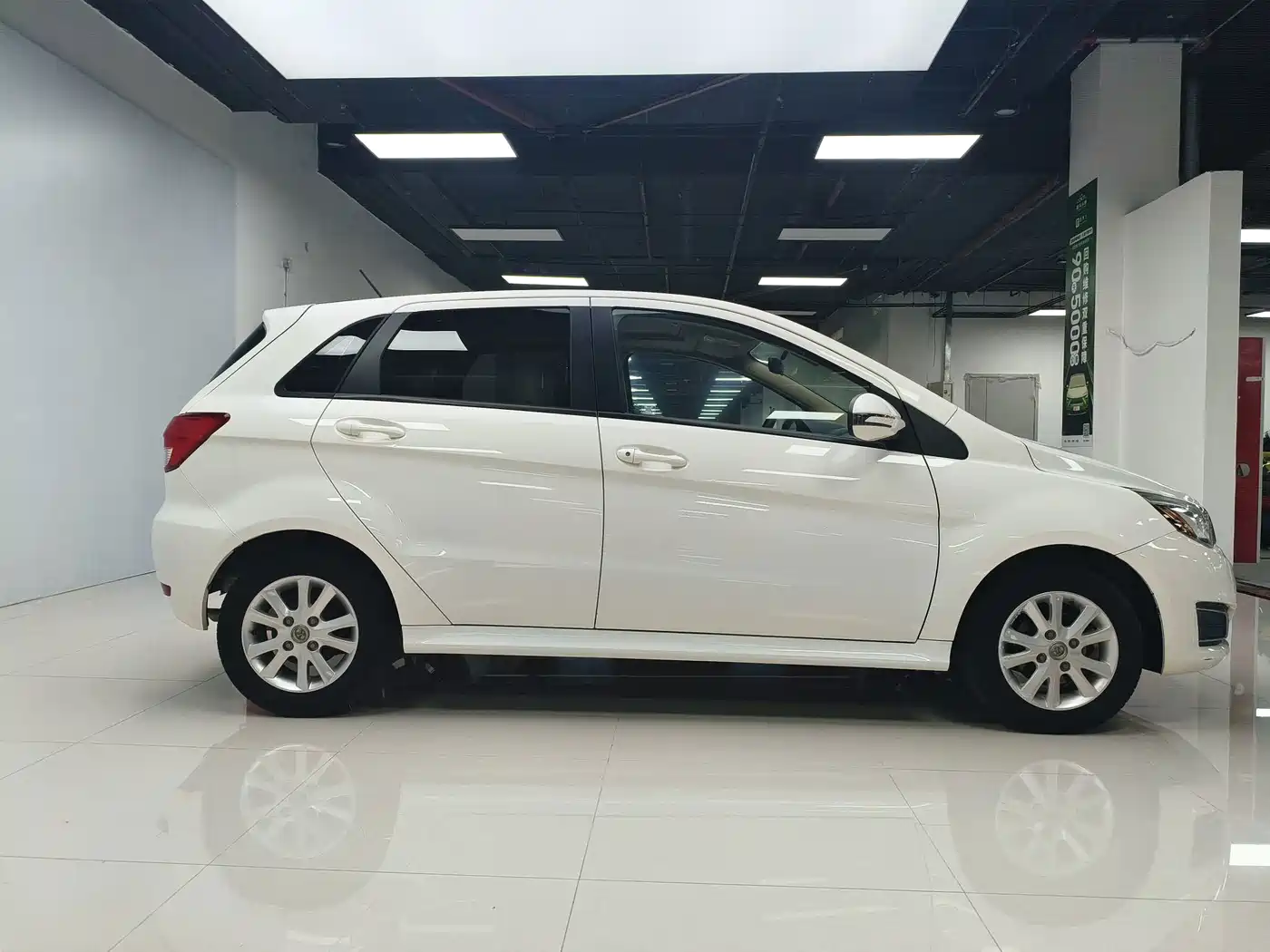 BAIC E-Series 2014 2012 Hatchback 1.5L Automatic Leshang Edition