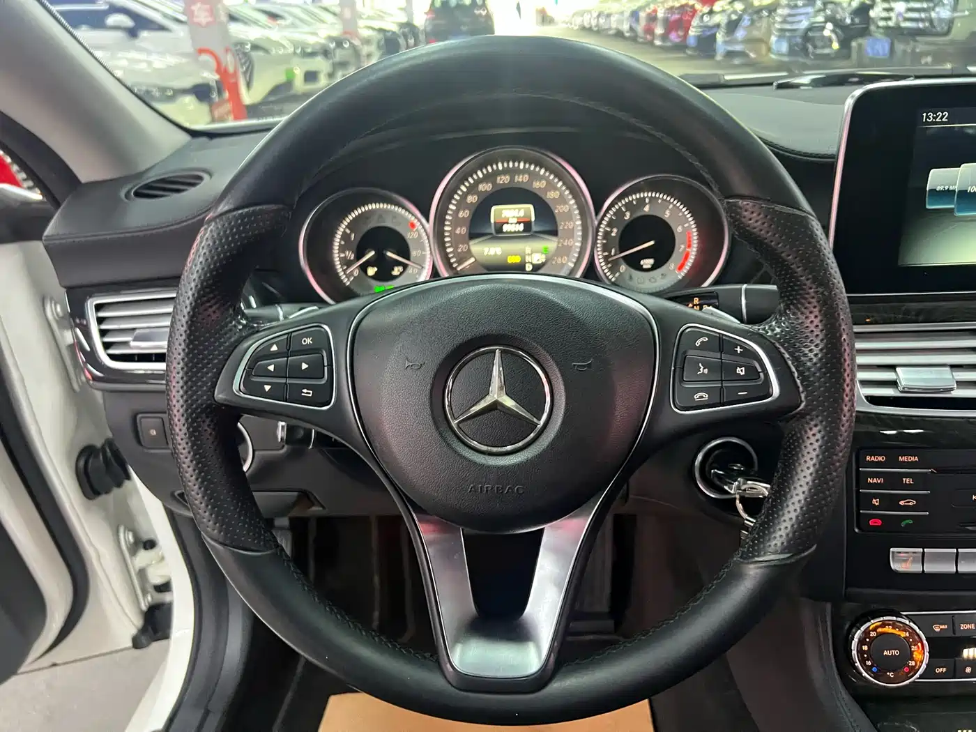 Mercedes-Benz CLS 2015 CLS 260 фото 13
