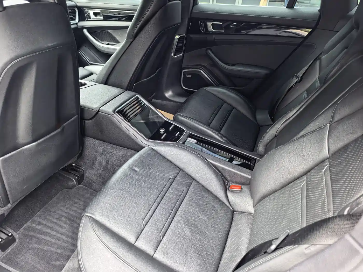 Porsche Panamera 2017 Panamera 3.0T фото 14