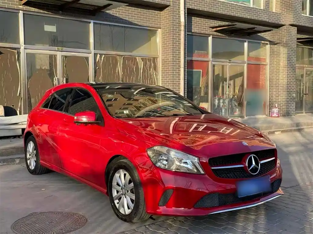 Mercedes-Benz A-Class (Import) 2017 A 180 фото 5