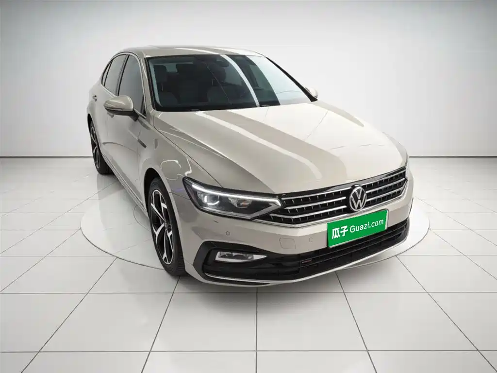 Volkswagen Magotan 2023 Model 2 Million Commemorative Edition 330TSI DSG Luxury фото 22