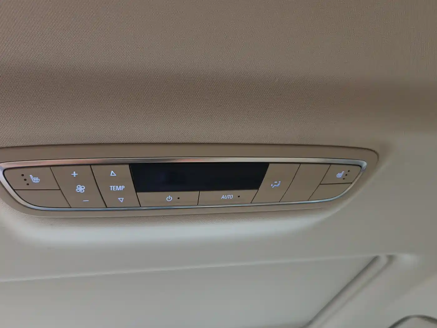 Buick GL8 2023 ES Landmaster Exclusive фото 14
