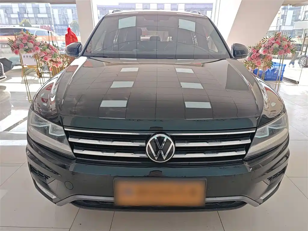 Volkswagen Tiguan L 2021 330TSI Automatic 2WD Comfort фото 3