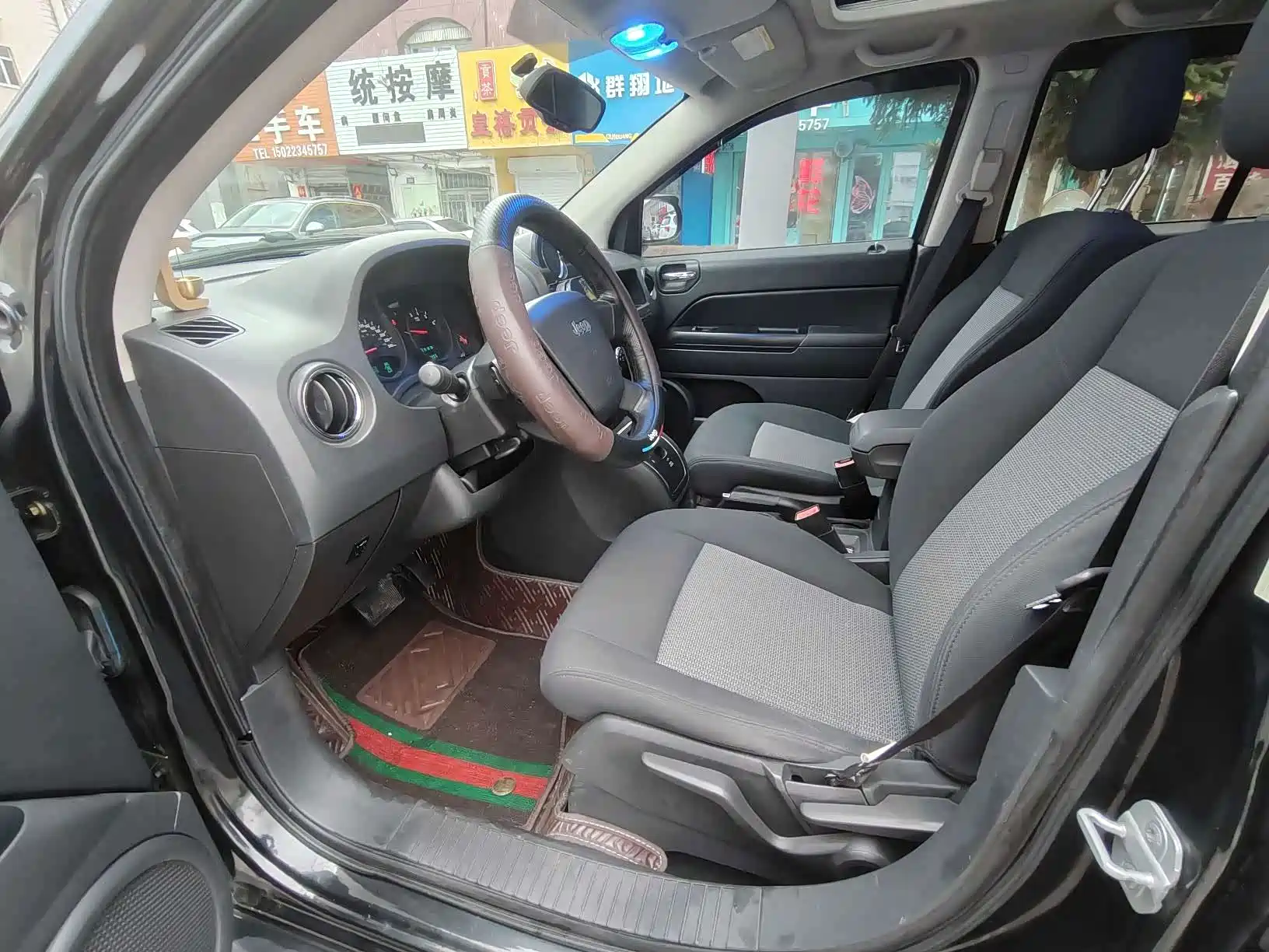 Фото 9 - Jeep Compass (Import)