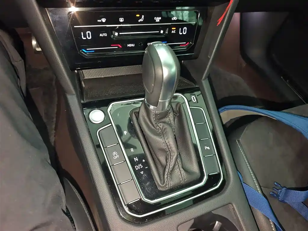 VOLKSWAGEN FAW-CC