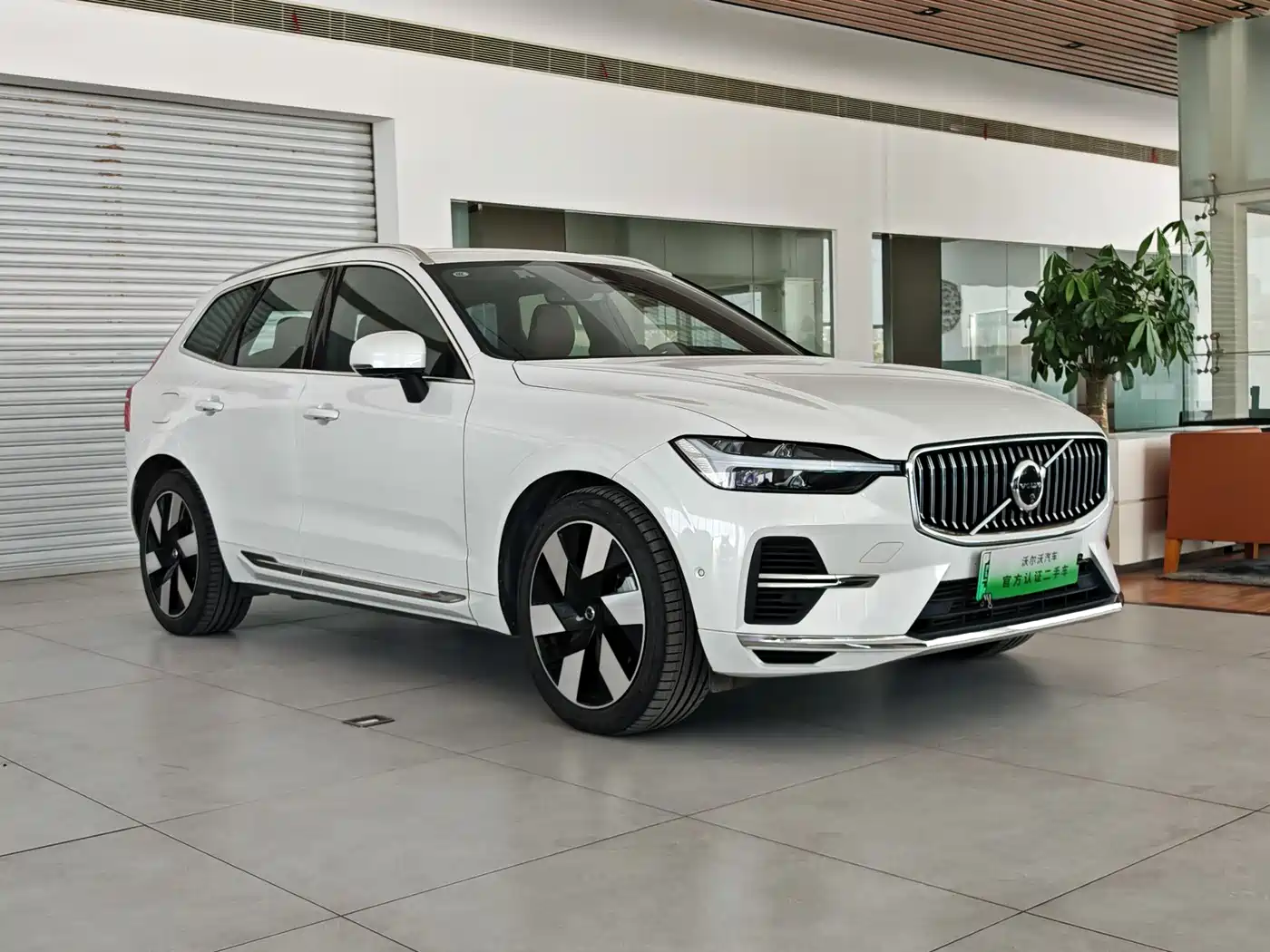 VOLVO XC60 PLUG IN HYBRID
