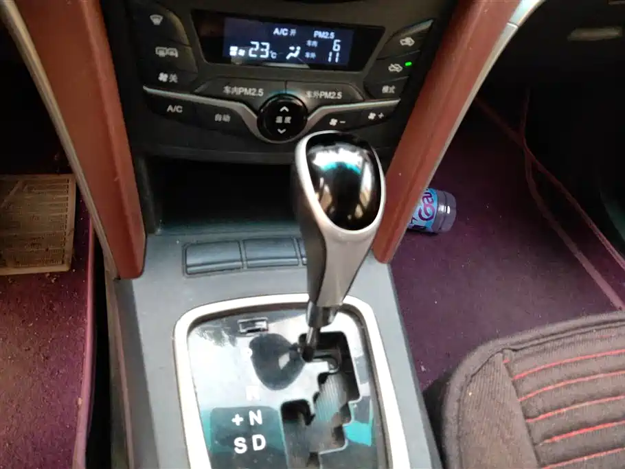 BYD G5 2014 1.5TID Automatic Premium фото 16