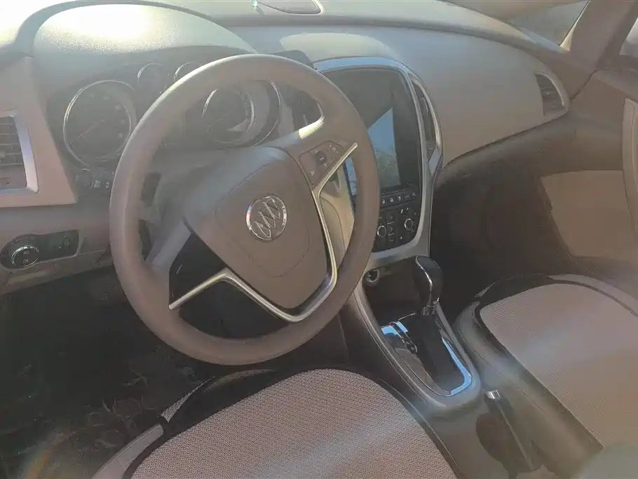 Buick Excelle 2013 GT 1.6L Automatic Fashion Edition фото 12