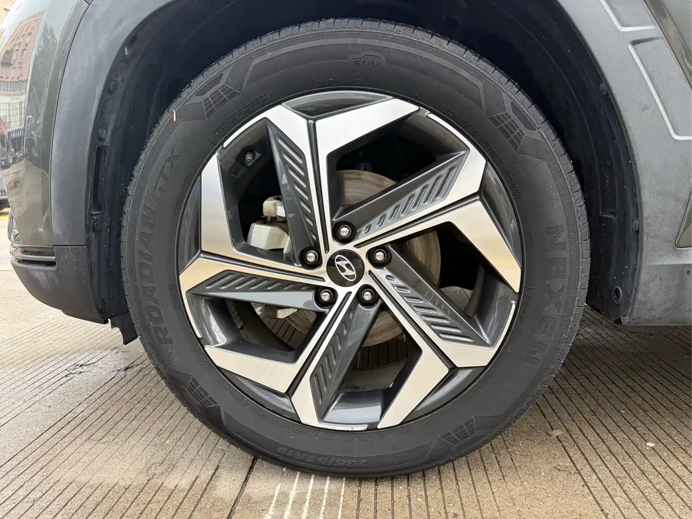Hyundai Tucson 2021 Tucson L 1.5T DCT LUX Premium фото 7