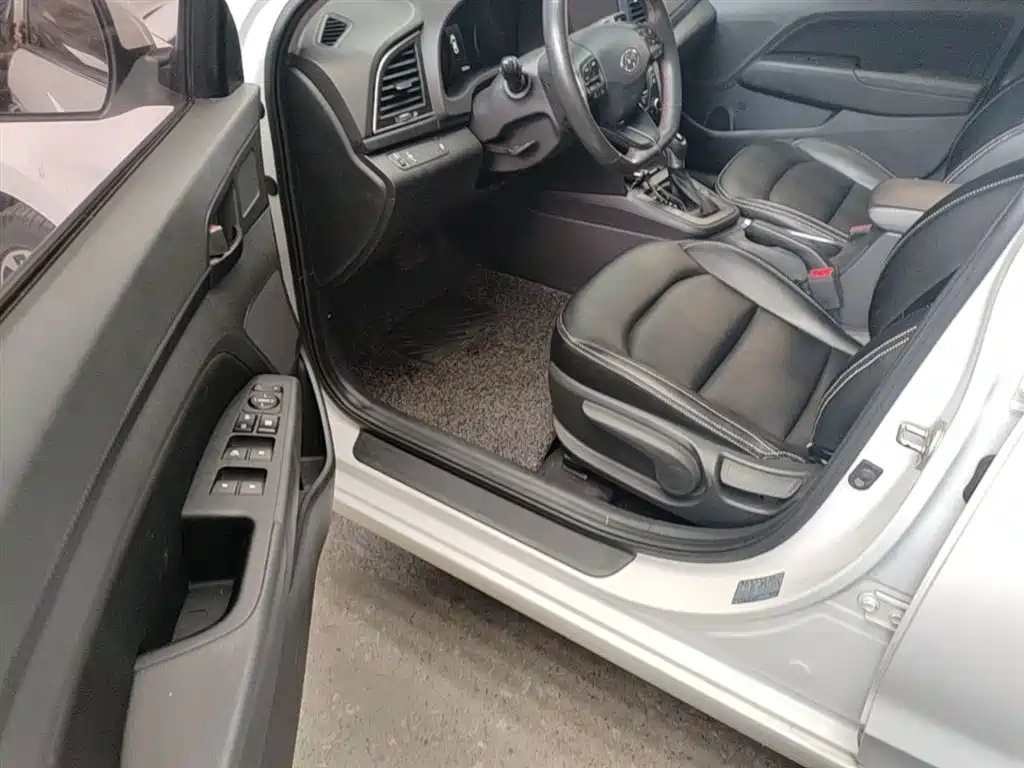 Hyundai Elantra 2019 1.4T Dual-clutch XuanDong·Vitality Type фото 12