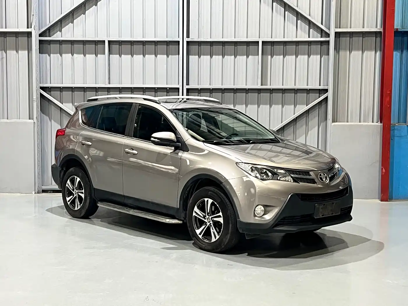 Toyota RAV4 Rongfang 2015 2.0L CVT 2WD Trend Edition фото 3