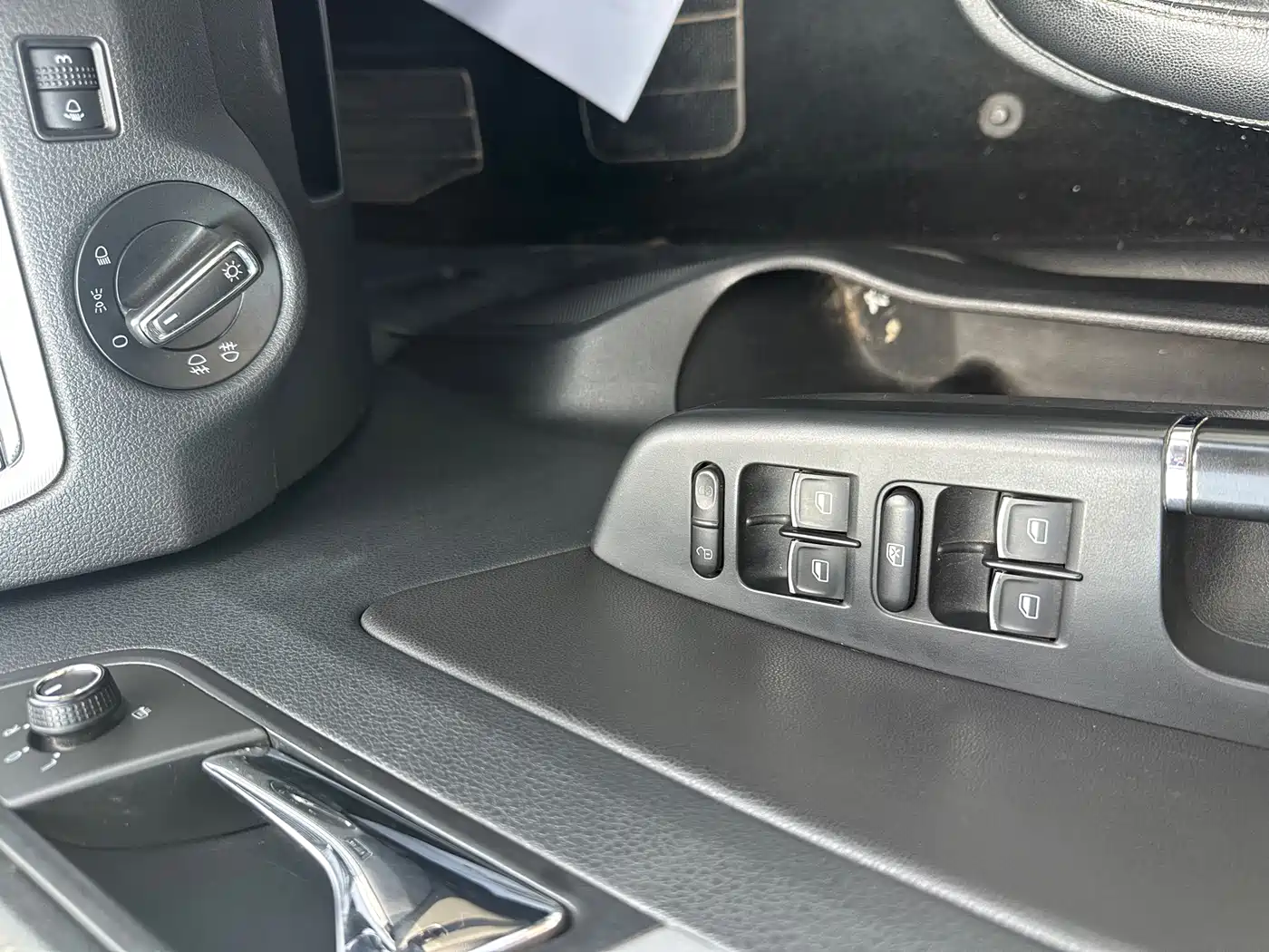 Volkswagen Bora 2013 1.6L Manual Comfort Model фото 21