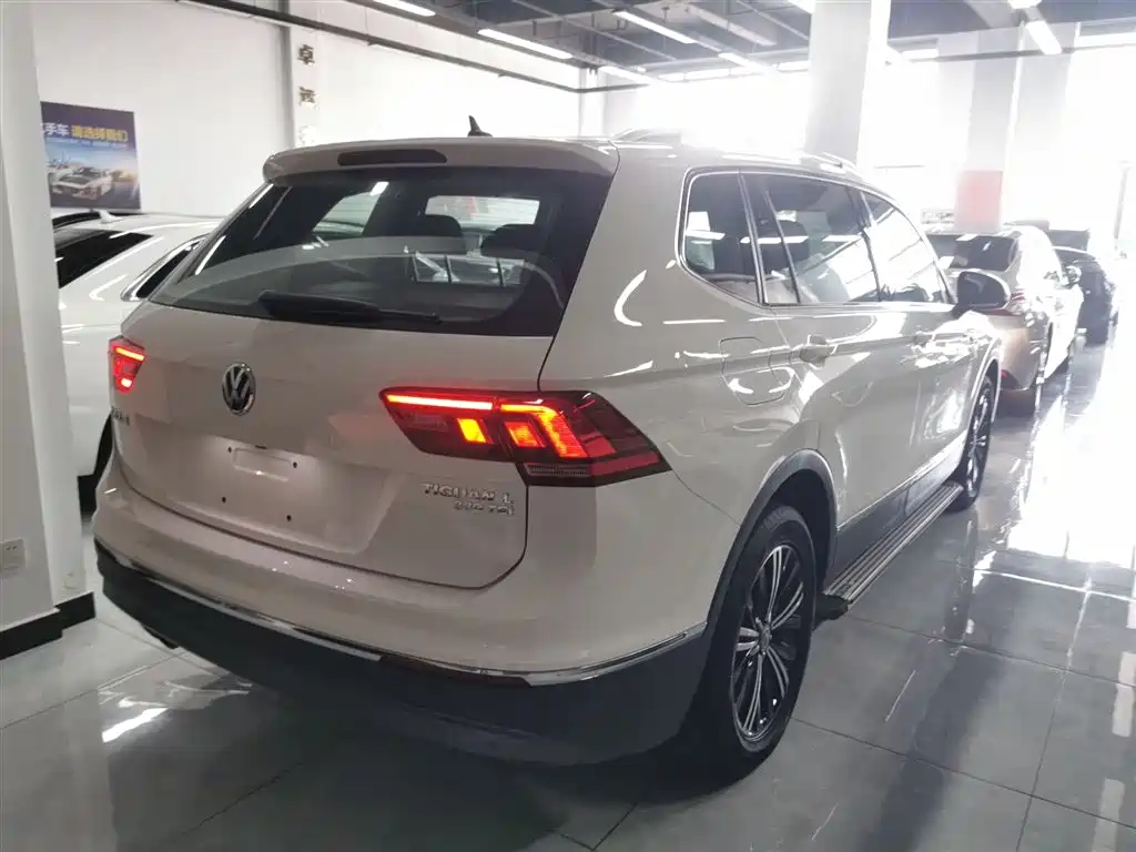 Volkswagen Tiguan L 2019 Facelift 330TSI Auto 2WD Panorama Comfort China VI фото 7