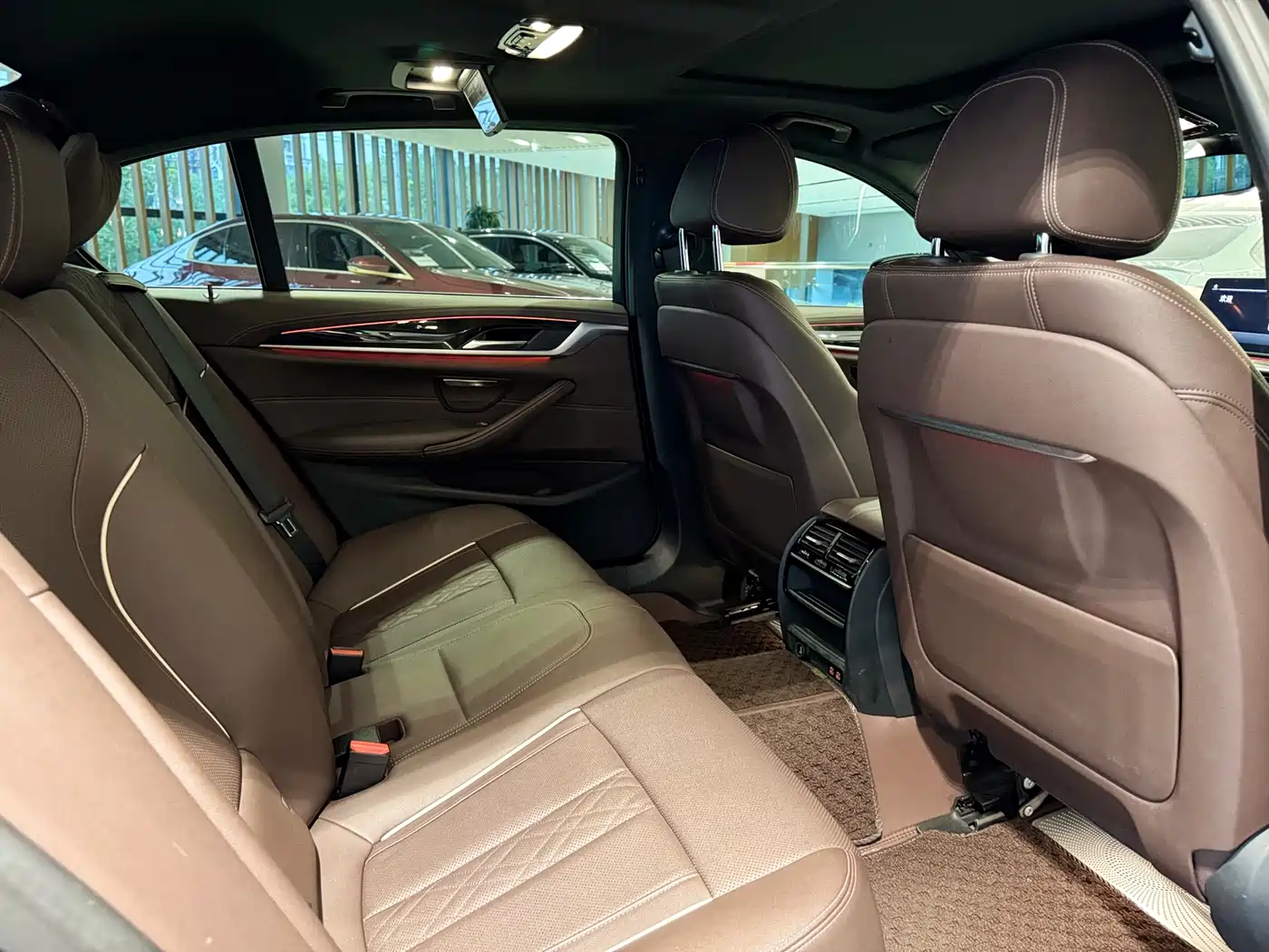 BMW 5 Series 2022 Model Second Facelift 525Li M Sport Package фото 12