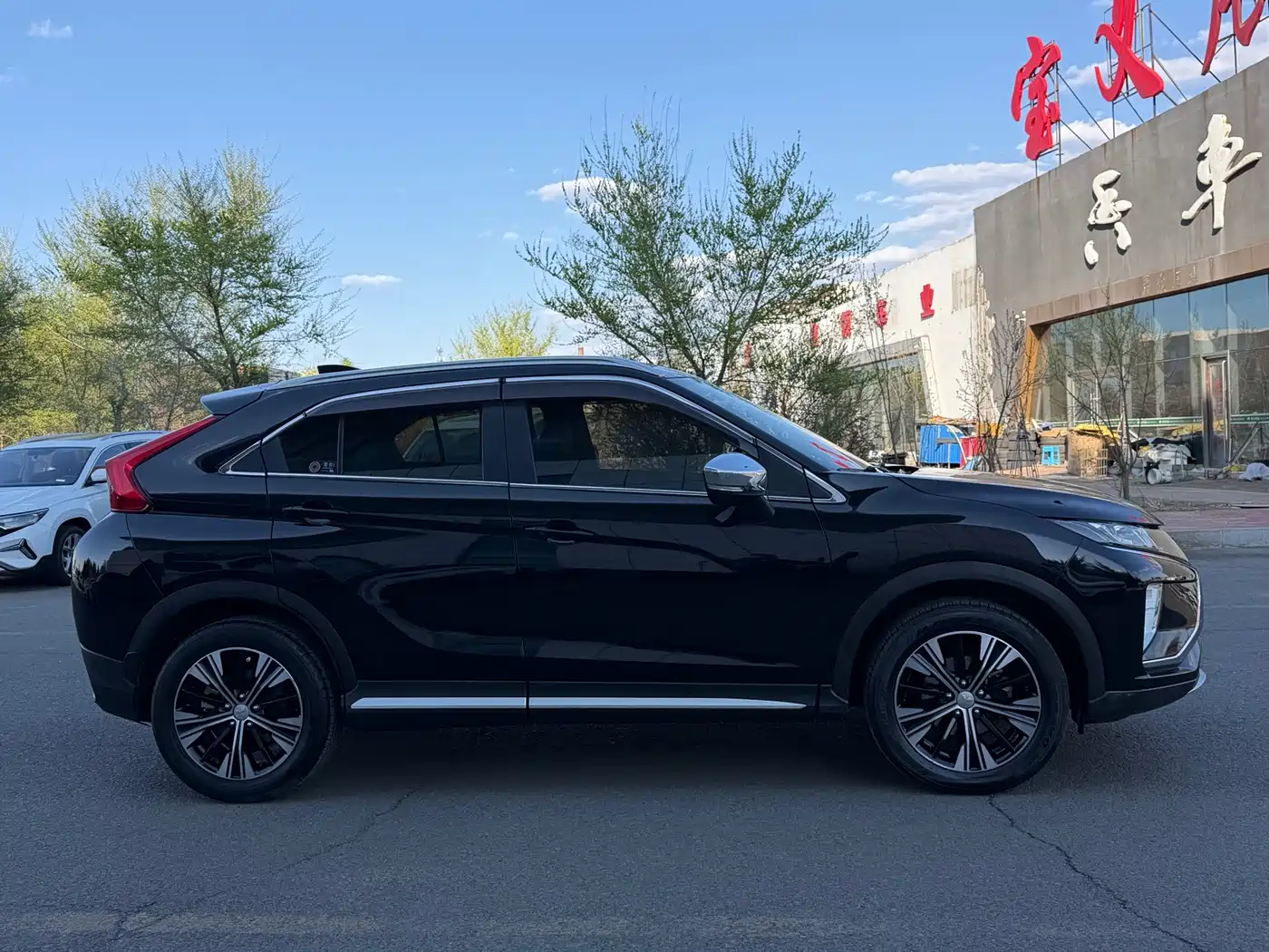 Mitsubishi Eclipse Cross 2019 1.5T CVT 2WD Dream Edition China VI фото 4