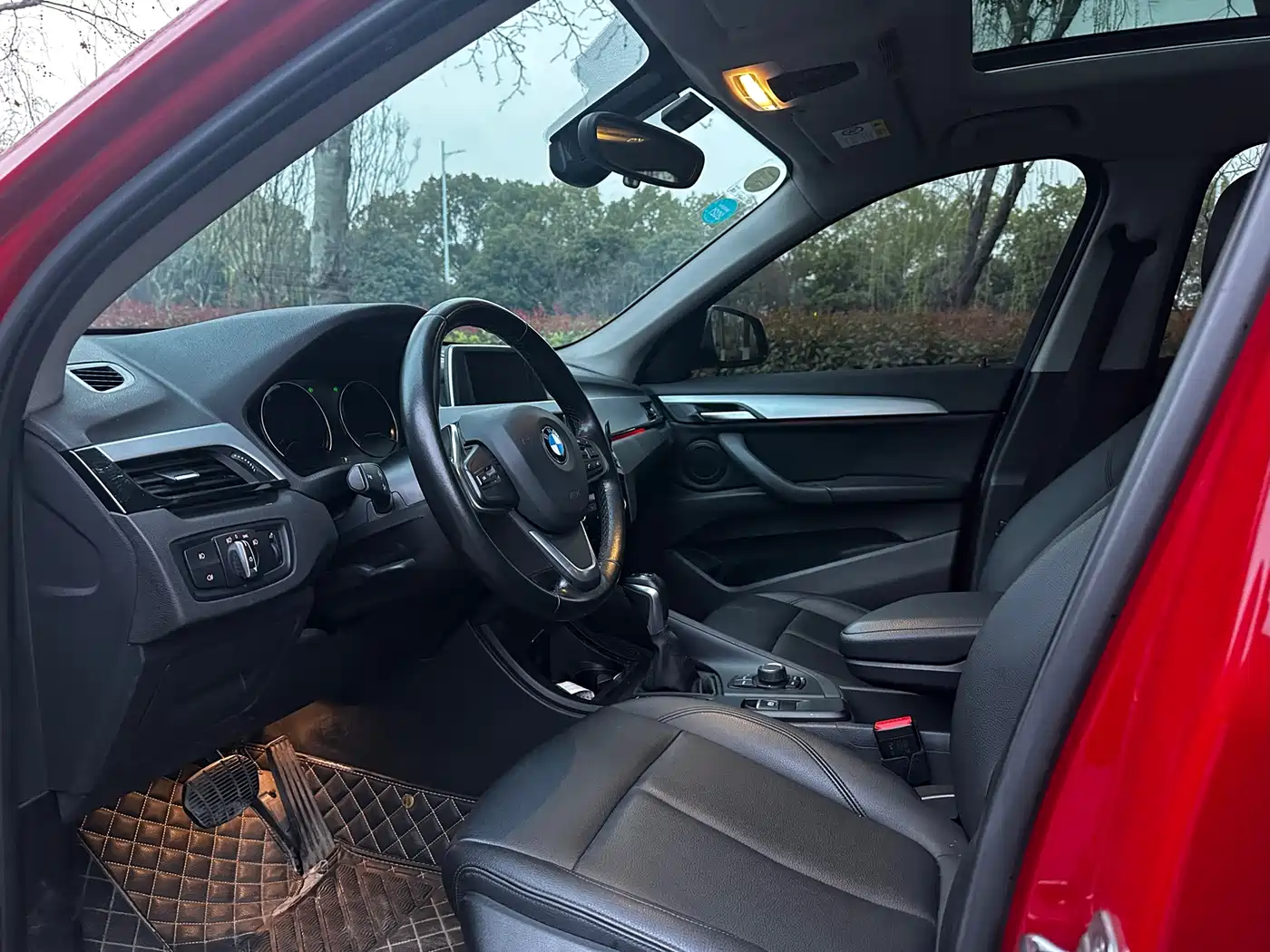 BMW X1 2019 sDrive20Li Leading Model фото 9