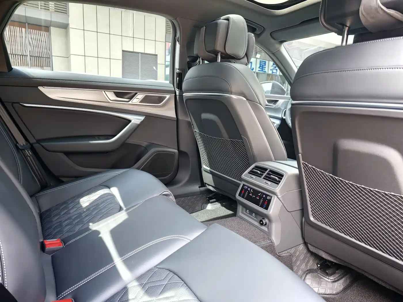 Audi A6L 2025 Model Year Facelift 45 TFSI Premium Sport фото 19