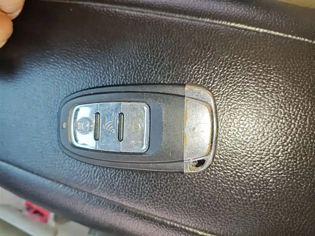 Hyundai Elantra 2011 1.6L Automatic Luxury фото 9