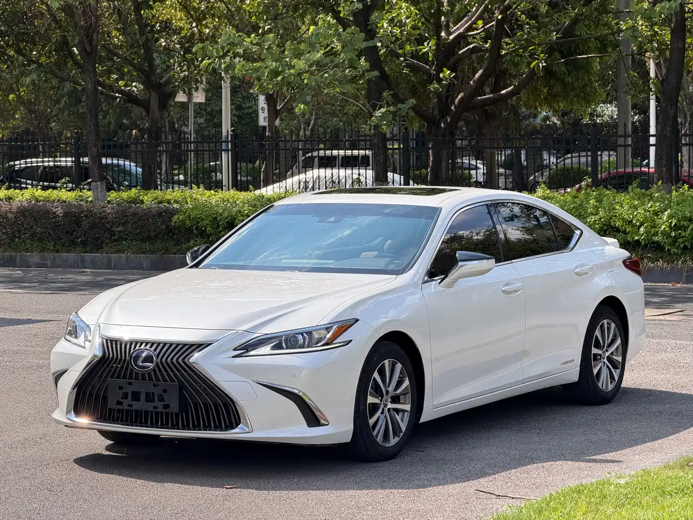 Lexus ES 2020 Model 300h Excellence Edition