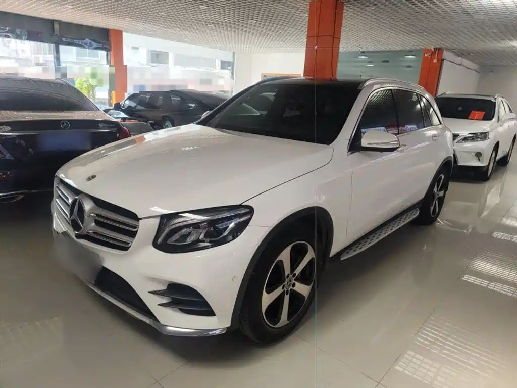 Mercedes-Benz GLC 2019 GLC 260 L 4MATIC Luxury фото 2