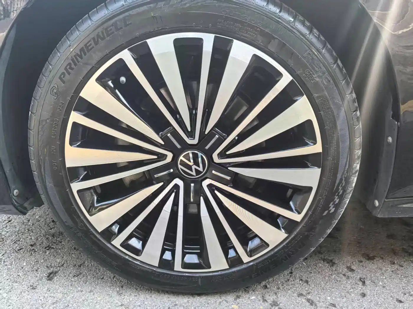 Volkswagen Passat 2020 330TSI Luxury Edition China VI фото 10